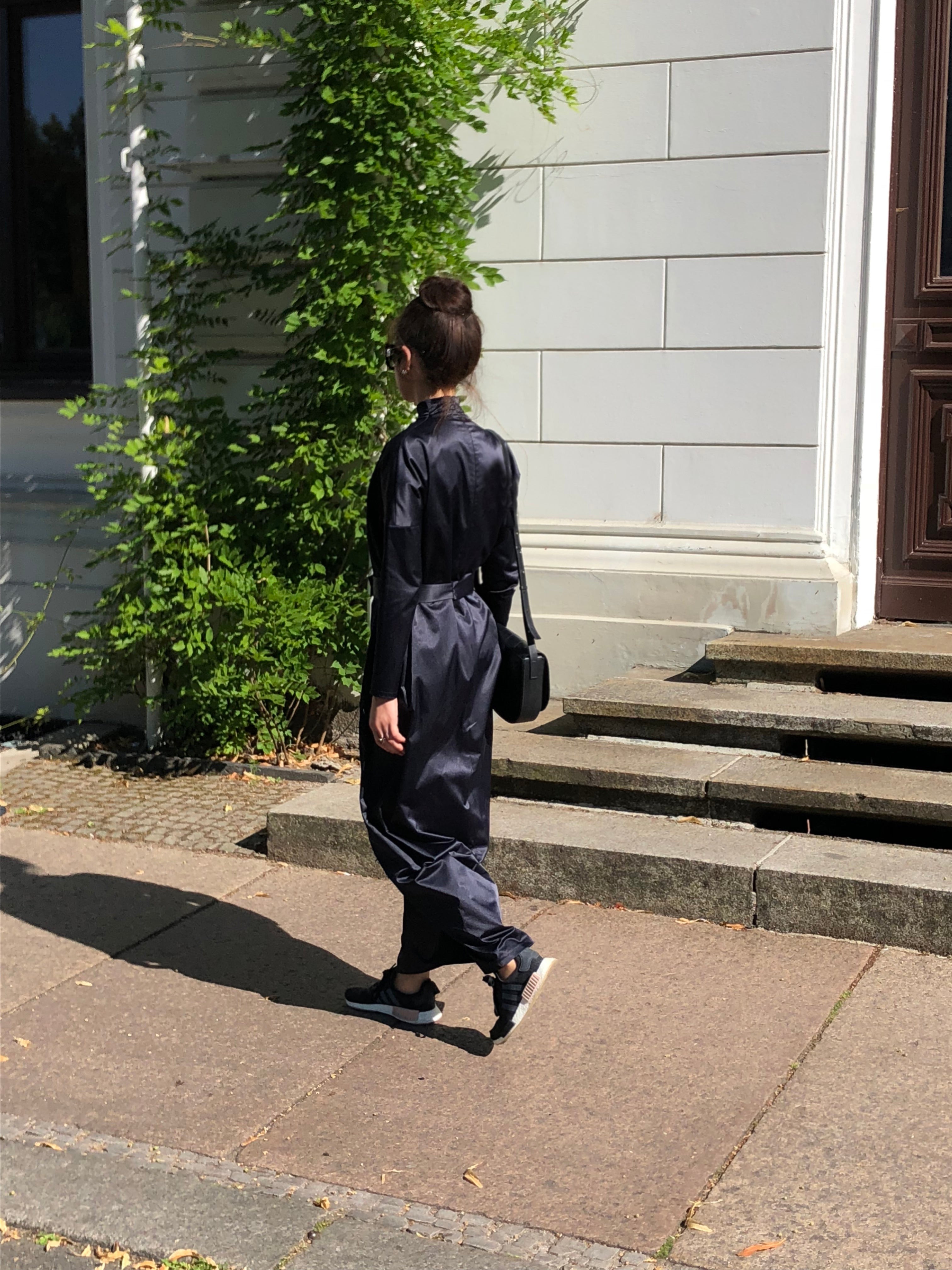 Dress ANIMI - asetbogaty